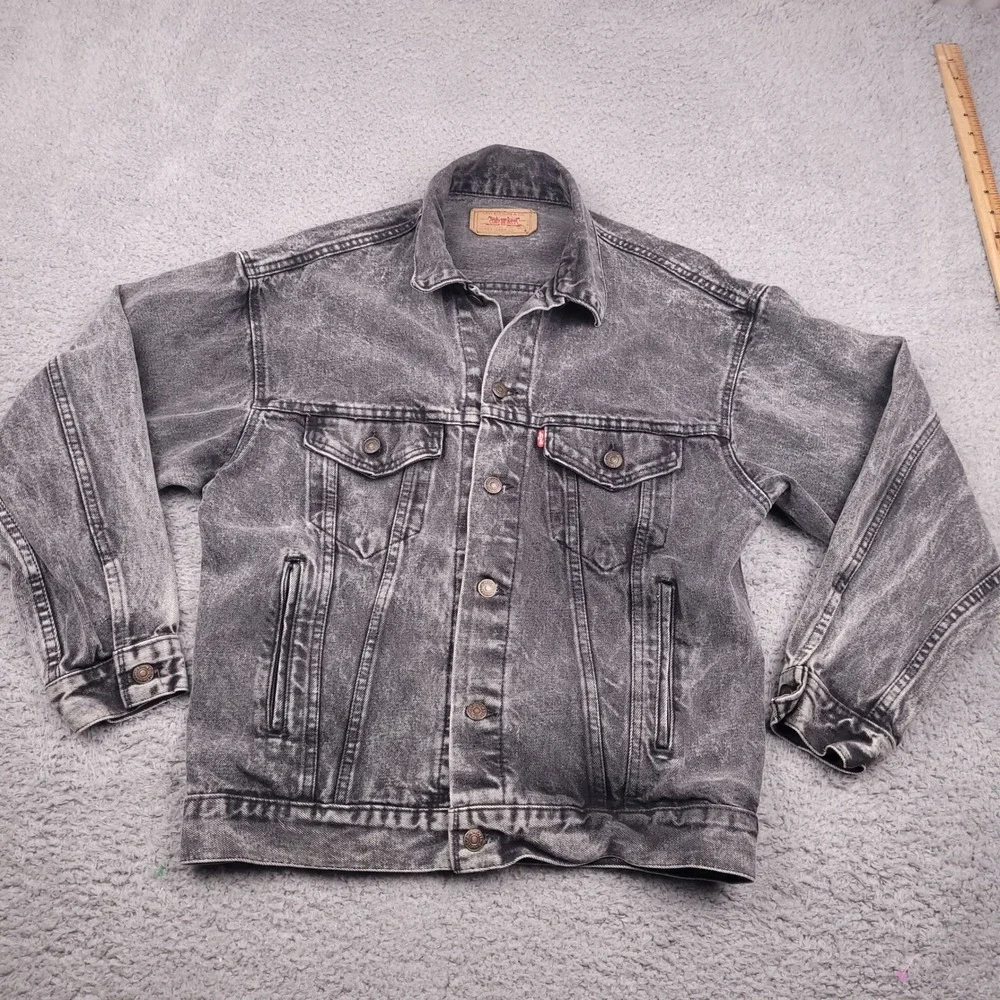 Vintage 80s Levis Denim Jacket Gray Acid Wash Mens Trucker Jean Jacket USA Small - Picture 2 of 15